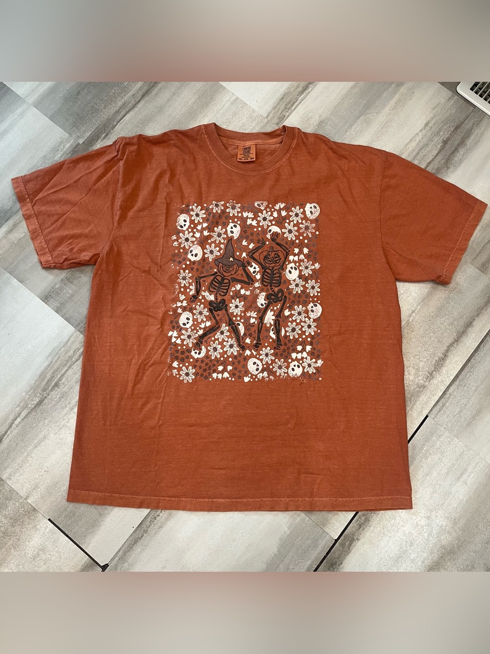Comfort Colors Halloween Graphic Tee- Size 2XL